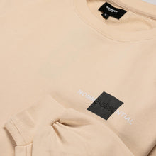 Load image into Gallery viewer, ESSENTIAL Box Crewneck
